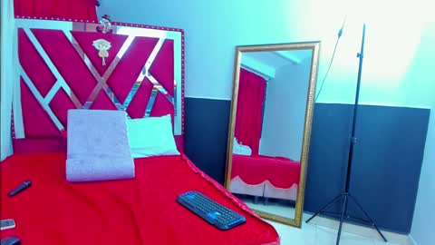 Anyela  online show from December 29, 2024, 5:31 am