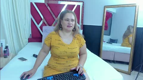 Anyela  online show from January 15, 2025, 3:33 am