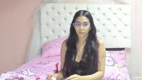 Aome Rainbow online show from October 9, 2025, 6:33 am