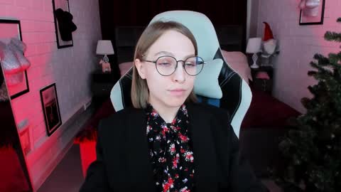 Snapshot of aphexqueen chatting on December 3, 2024, 1:10 pm APHEX QUEEN online show from December 3, 2024, 1:10 pm