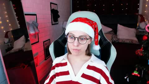 Snapshot of aphexqueen chatting on December 17, 2024, 1:27 pm APHEX QUEEN online show from December 17, 2024, 1:27 pm