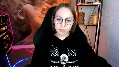 Snapshot of aphexqueen chatting on February 2, 2025, 8:19 pm APHEX QUEEN online show from February 2, 2025, 8:19 pm