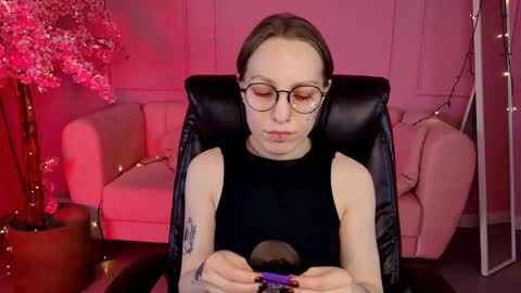 Snapshot of aphexqueen chatting on March 3, 2025, 4:14 pm APHEX QUEEN online show from March 3, 2025, 4:14 pm