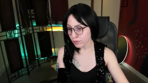 Snapshot of aphexqueen chatting on March 12, 2025, 4:13 pm APHEX QUEEN online show from March 12, 2025, 4:13 pm