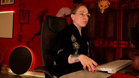 Snapshot of aphexqueen chatting on January 18, 2026, 9:24 am APHEX QUEEN online show from January 18, 2026, 9:24 am