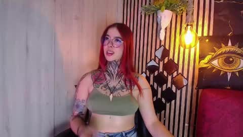 Snapshot of aphrodite__bloom chatting on May 8, 2026, 10:15 pm aphrodite__bloom online show from May 8, 2026, 10:15 pm