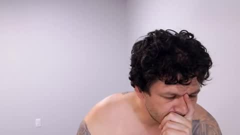 Snapshot of apocalypse_cream chatting on March 3, 2026, 12:50 am apocalypse_cream online show from March 3, 2026, 12:50 am