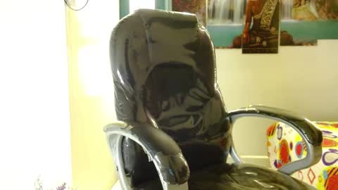 Snapshot of apolo_98 chatting on December 3, 2024, 12:59 pm APOLO online show from December 3, 2024, 12:59 pm