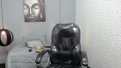 Snapshot of apolo_98 chatting on December 26, 2024, 1:21 pm APOLO online show from December 26, 2024, 1:21 pm