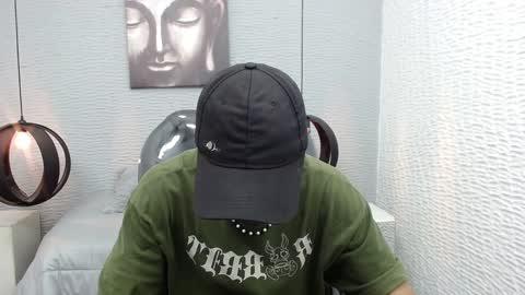 Snapshot of apolo_98 chatting on December 28, 2024, 12:35 pm APOLO online show from December 28, 2024, 12:35 pm