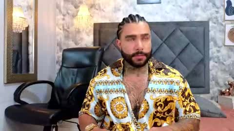 Apolo online show from September 8, 2025, 8:41 pm