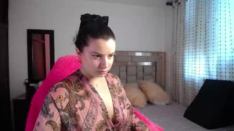 Snapshot of apolonia333 chatting on June 3, 2026, 6:13 pm Apolonia online show from June 3, 2026, 6:13 pm