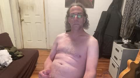 Snapshot of apostrphy chatting on December 3, 2024, 12:02 am Apostrphy online show from December 3, 2024, 12:02 am