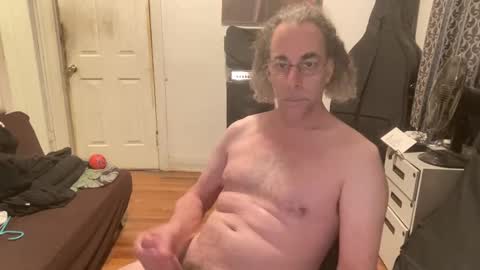 Snapshot of apostrphy chatting on January 1, 2025, 12:11 am Apostrphy online show from January 1, 2025, 12:11 am