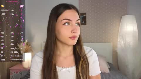 Vicki online show from September 21, 2025, 9:00 am