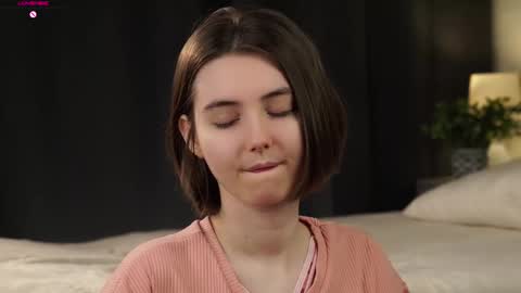 Meghan online show from March 4, 2026, 1:39 pm