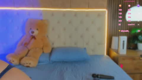 apriilfox online show from March 24, 2026, 3:44 am