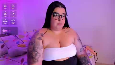 Snapshot of apriilpeach_ chatting on March 19, 2026, 10:03 pm Maria online show from March 19, 2026, 10:03 pm