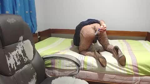 april1999350209 online show from February 11, 2025, 7:23 am