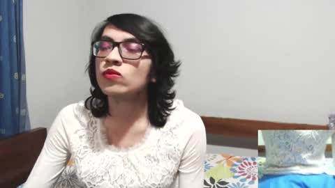 april1999350209 online show from October 13, 2025, 5:51 am