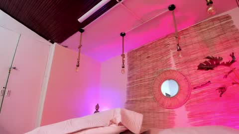 April online show from January 25, 2025, 6:02 pm