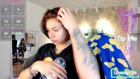  April  online show from November 10, 2025, 11:31 am