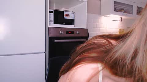 April online show from December 3, 2024, 10:40 pm