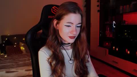 April online show from November 10, 2025, 6:29 pm