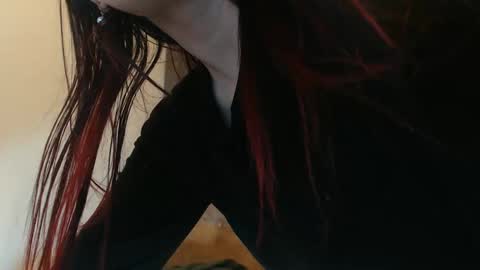 Snapshot of april_harrys chatting on January 15, 2025, 7:01 pm April online show from January 15, 2025, 7:01 pm