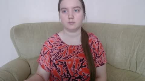 Josefin online show from March 16, 2026, 5:44 am