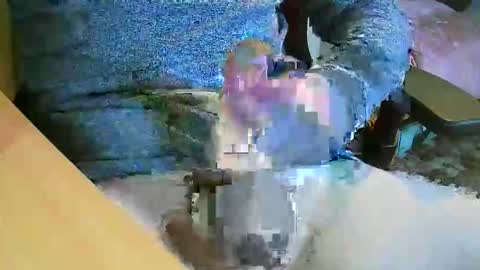 aquaporn2000 online show from April 13, 2026, 2:11 pm