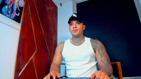 AquilesElpapi online show from November 16, 2025, 10:48 pm