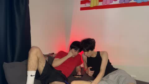 Snapshot of ar1zze chatting on January 18, 2026, 9:02 am zik and kris online show from January 18, 2026, 9:02 am