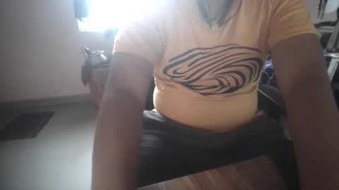 Snapshot of arahullovely chatting on December 12, 2024, 6:57 am Rahul online show from December 12, 2024, 6:57 am