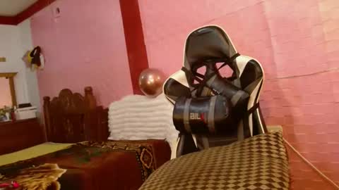 Snapshot of aranza_sexy chatting on January 16, 2025, 1:14 pm Aranza online show from January 16, 2025, 1:14 pm