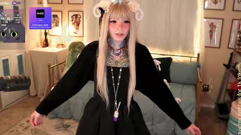 Snapshot of archancel chatting on February 2, 2026, 3:33 pm Archancel online show from February 2, 2026, 3:33 pm