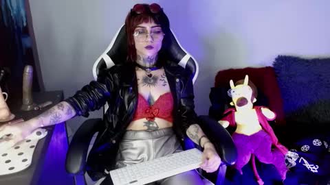 Ardat lili69 online show from December 27, 2024, 8:28 pm