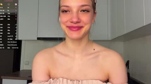 Caroline online show from June 5, 2026, 4:13 pm