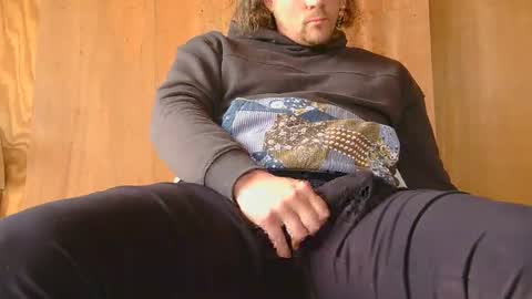 arealjerk69696969 online show from April 27, 2026, 6:50 pm