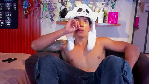 Snapshot of aress444 chatting on October 1, 2025, 1:44 am aress444 online show from October 1, 2025, 1:44 am