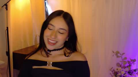 Ari online show from November 14, 2025, 3:33 pm