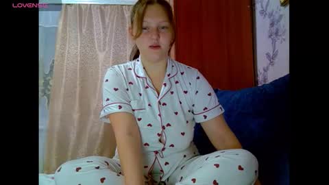 Aria online show from September 18, 2025, 10:34 pm