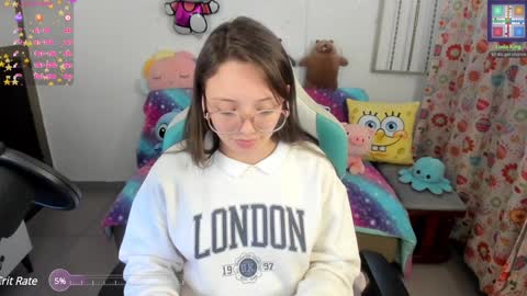 Snapshot of aria_alaia chatting on February 6, 2025, 1:38 am Linda online show from February 6, 2025, 1:38 am