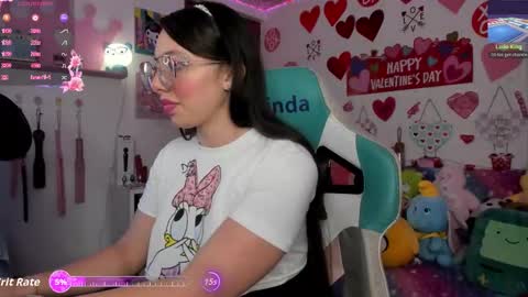 Snapshot of aria_alaia chatting on February 25, 2026, 1:59 am Linda online show from February 25, 2026, 1:59 am