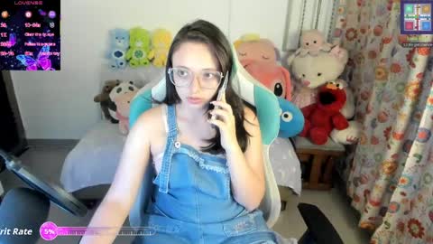 Snapshot of aria_alaia chatting on May 27, 2026, 9:56 pm Linda online show from May 27, 2026, 9:56 pm