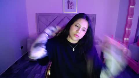 Snapshot of aria_ch1 chatting on November 11, 2025, 9:48 pm Aria online show from November 11, 2025, 9:48 pm