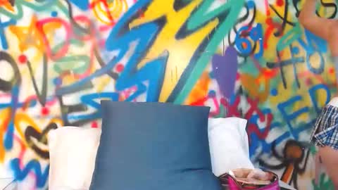 aria online show from April 15, 2026, 5:53 pm