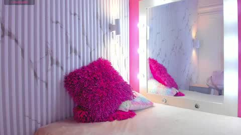 Aria Millers  online show from February 4, 2025, 7:33 pm