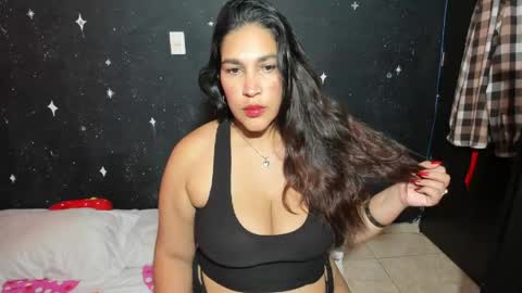 Snapshot of aria_stoorm chatting on June 7, 2026, 4:22 pm Aria online show from June 7, 2026, 4:22 pm