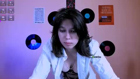 aria_wild_ online show from June 14, 2026, 2:24 am